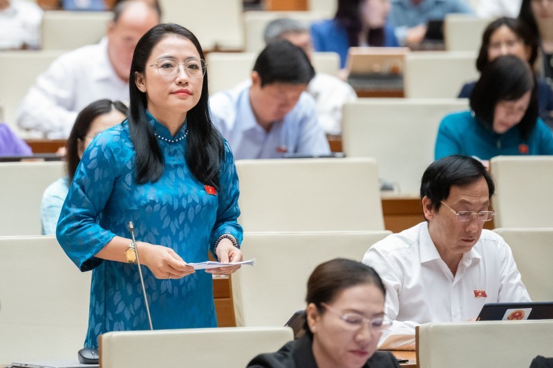 Đối thoại - ĐBQH đề xuất giảm học phí cho sinh viên y khoa