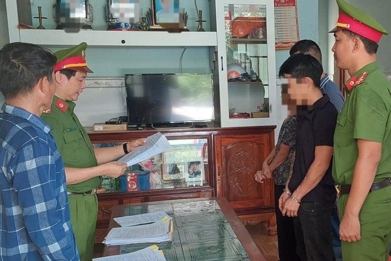 N. bị bắt để điều tra hành vi hiếp dâm cháu bé 14 tuổi. Ảnh: Dân Trí