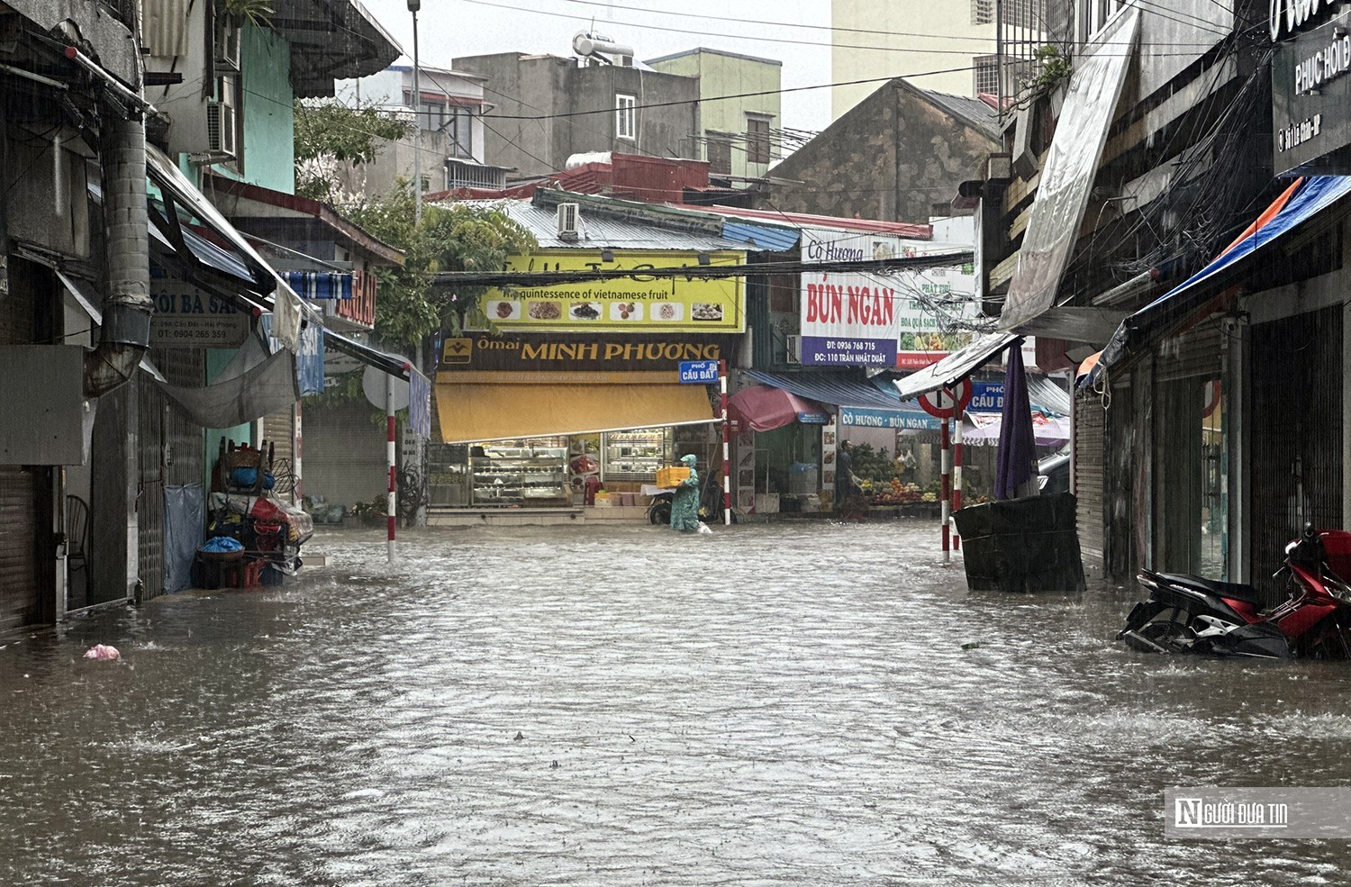 Môi trường - Nhiều nơi ở Hải Phòng, Quảng Ninh ngập sâu do mưa lớn (Hình 2).