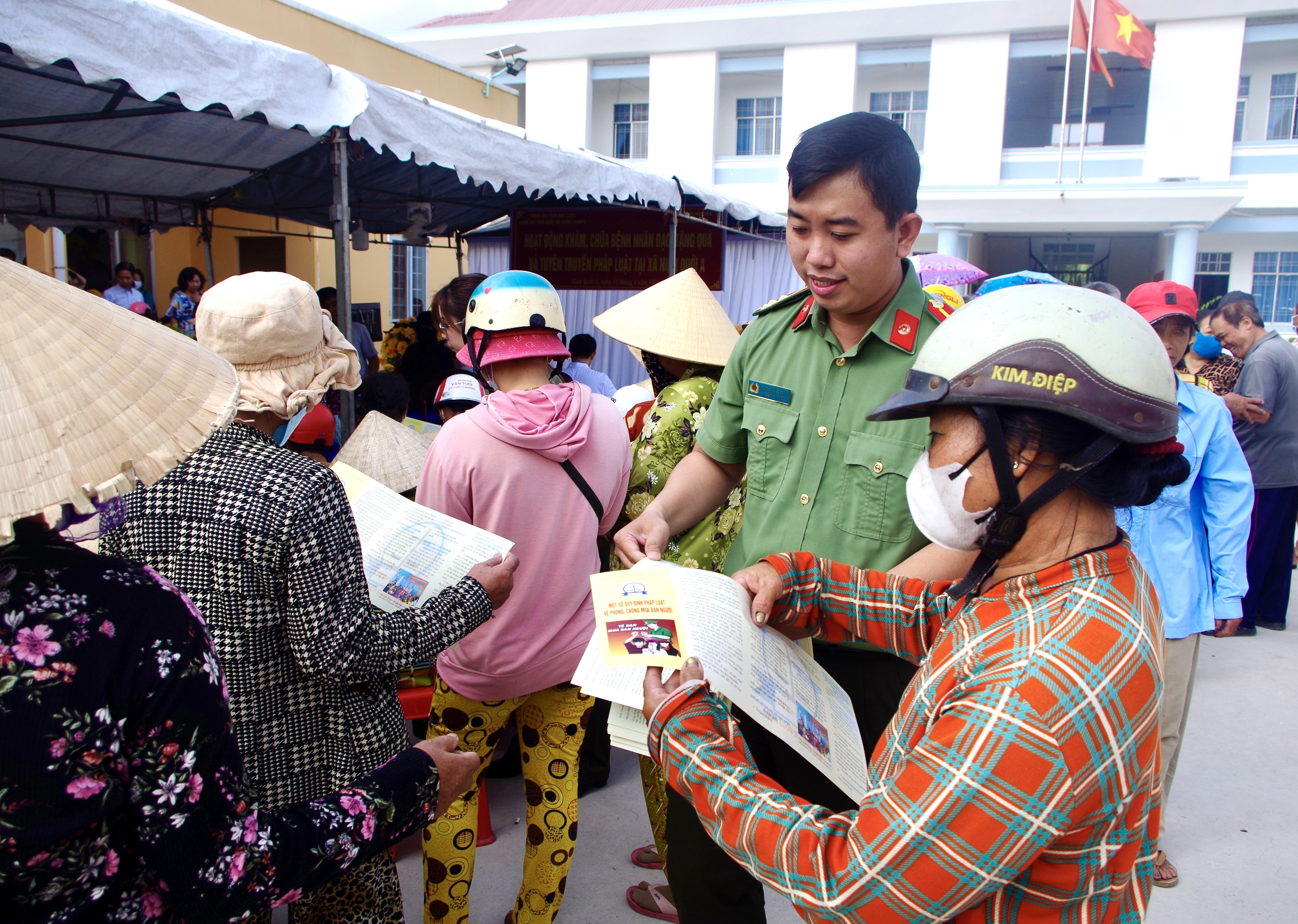 Hồ sơ điều tra - Phía sau những “giấc mơ chồng ngoại” (Hình 2).