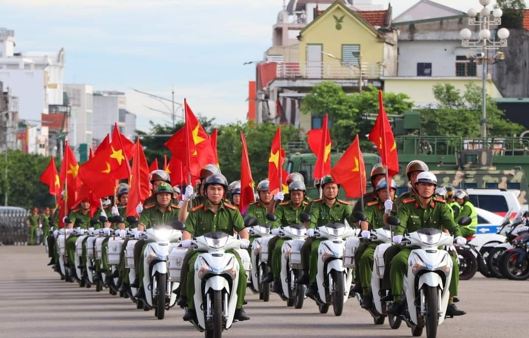 Sự kiện - Mãn nhãn cảnh sát cơ động biểu diễn tuyệt kỹ trong trấn áp tội phạm (Hình 11).