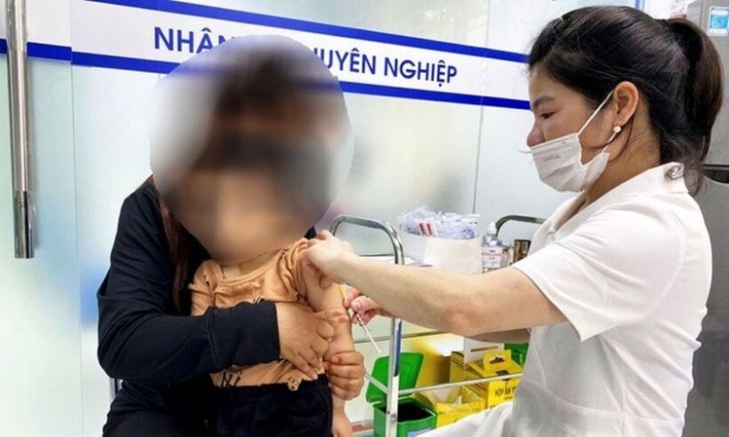 Vaccine là giải pháp hữu hiệu để phòng tránh bệnh bạch hầu. Ảnh: Tuổi Trẻ