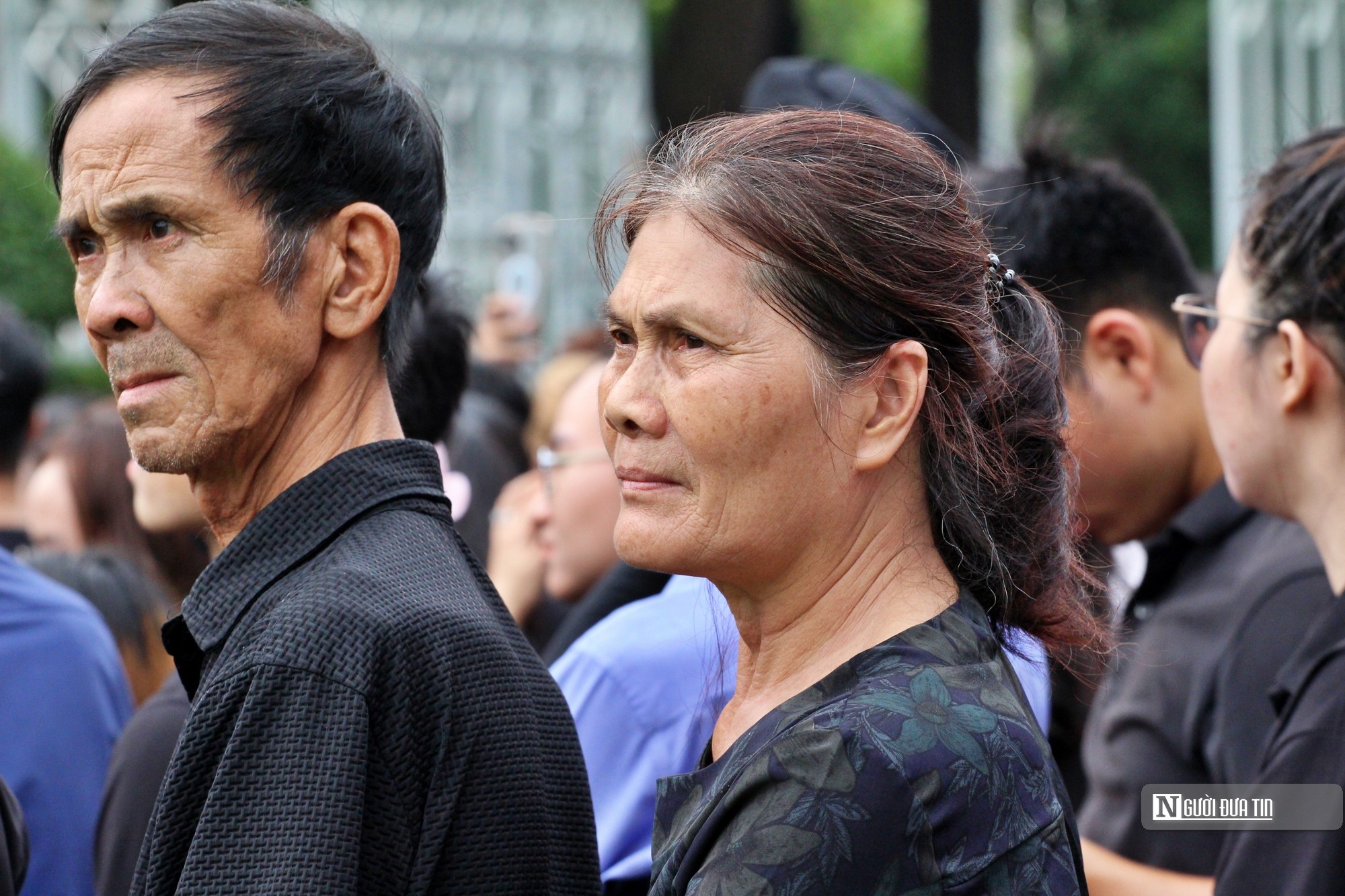 Tp.Hồ Chí Minh: Nhiều gia đình đưa con nhỏ tới viếng Tổng Bí thư Nguyễn Phú Trọng- Ảnh 6.