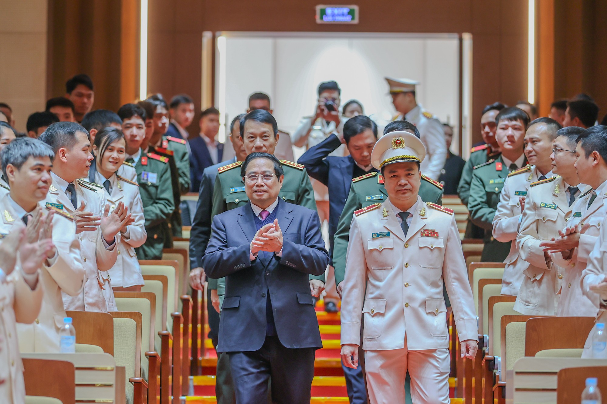 Thủ tướng chúc Tết và kiểm tra công tác ứng trực tại một số đơn vị quân đội, công an- Ảnh 6. Thủ tướng chúc Tết và kiểm tra công tác ứng trực tại một số đơn vị quân đội, công an- Ảnh 6.