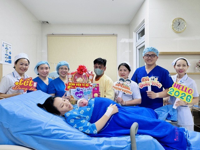 Đón chào những bé 'ngựa vàng' đầu tiên của năm Bính Ngọ ở TPHCM- Ảnh 5.