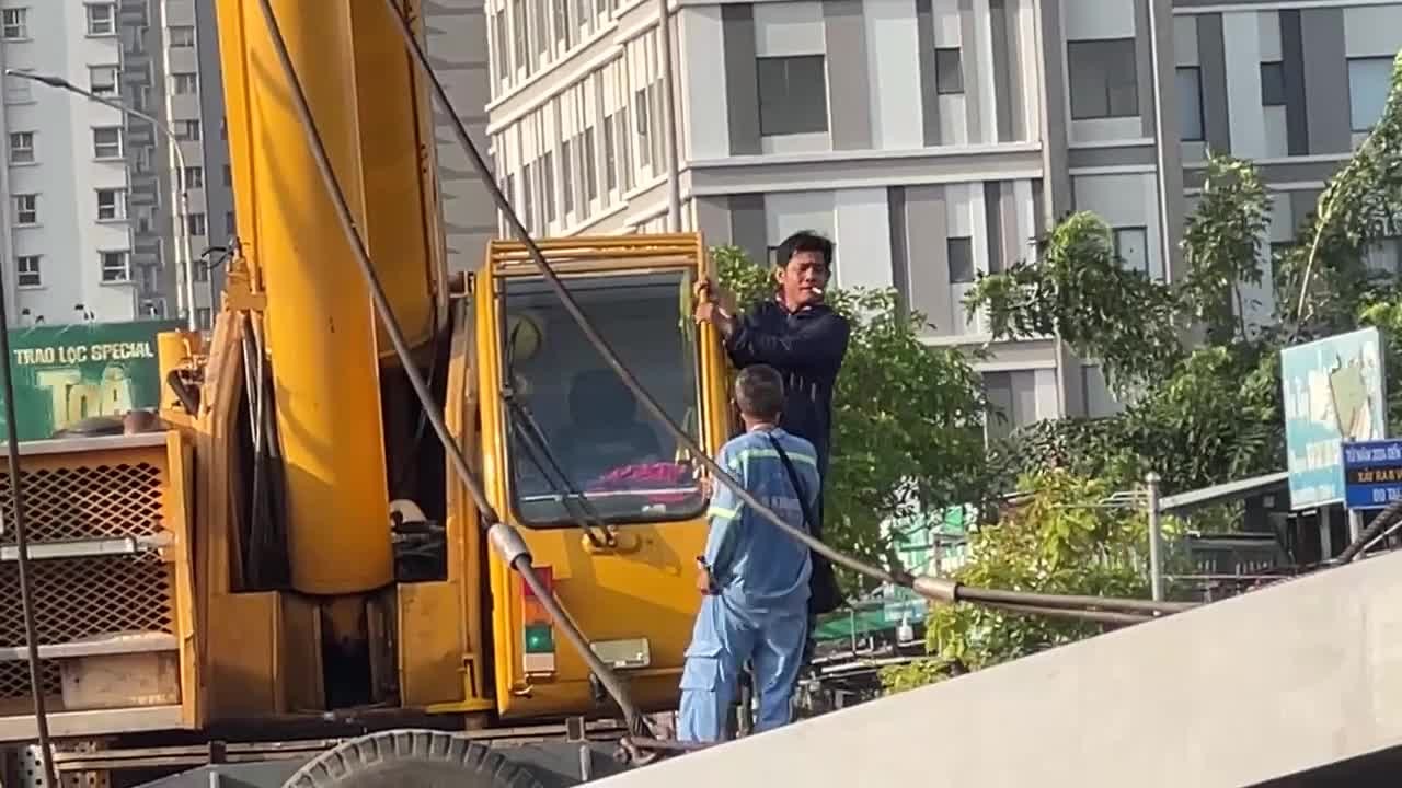 sequence-02-1-1644-1774585437.mp4