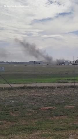 phi-co-dam-vao-nha-chua-may-bay-phi-cong-va-mot-hanh-khach-tu-vong-1777473174.mp4