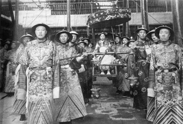 tu-hi-thai-hau-3-1779871904.jpg