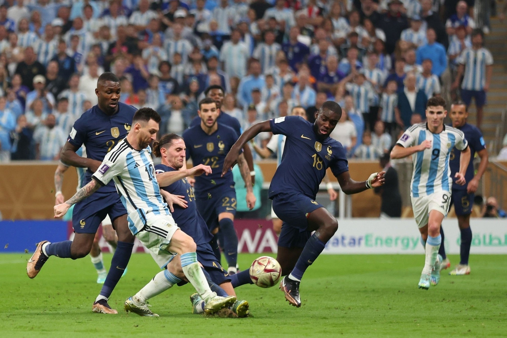 sau-khi-messi-thang-ronaldo-doi-tuyen-argentina-se-vo-dich-world-cup-2026-anh-6-1780733547.webp
