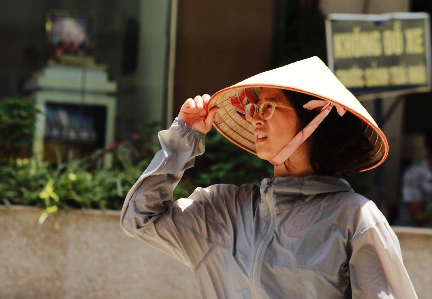 ha-noi-nang-nong-nhu-chao-lua-nguoi-dan-nguy-trang-du-kieu-de-giai-nhiet-anh1-14-1684313058-40-width1500height1039-1781168336.jpg