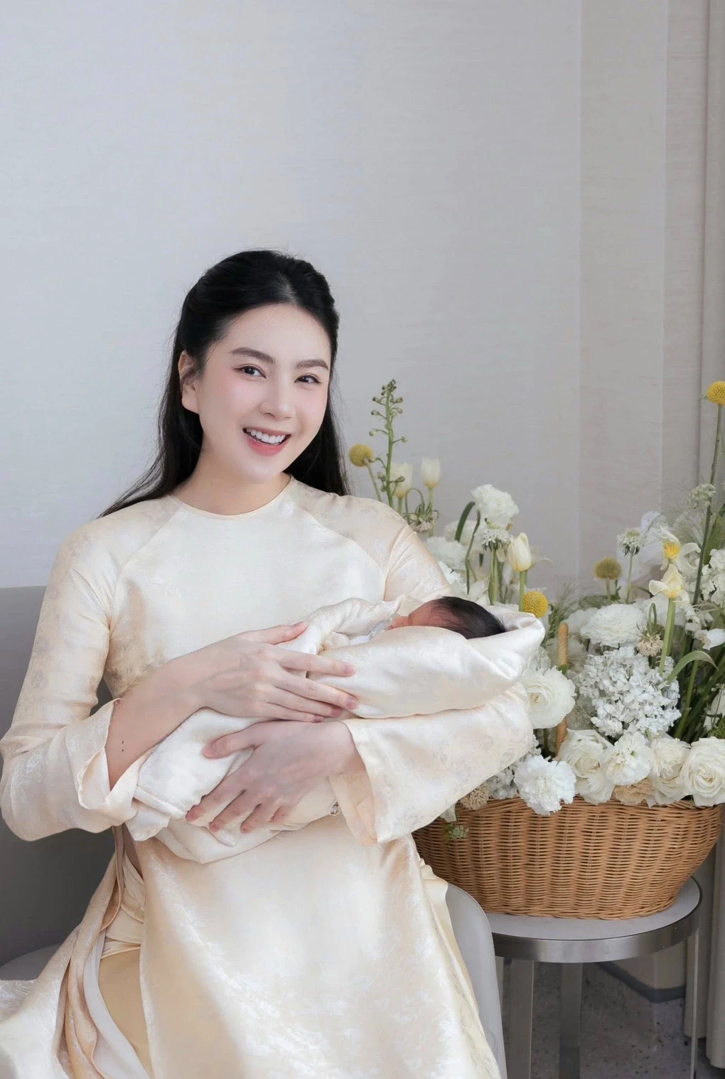 mc-noi-tieng-vtv-tiet-lo-cuoc-song-hao-mon-sau-khi-ket-hon-voi-dai-gia-bac-ninh-anh-2-1781328694.webp