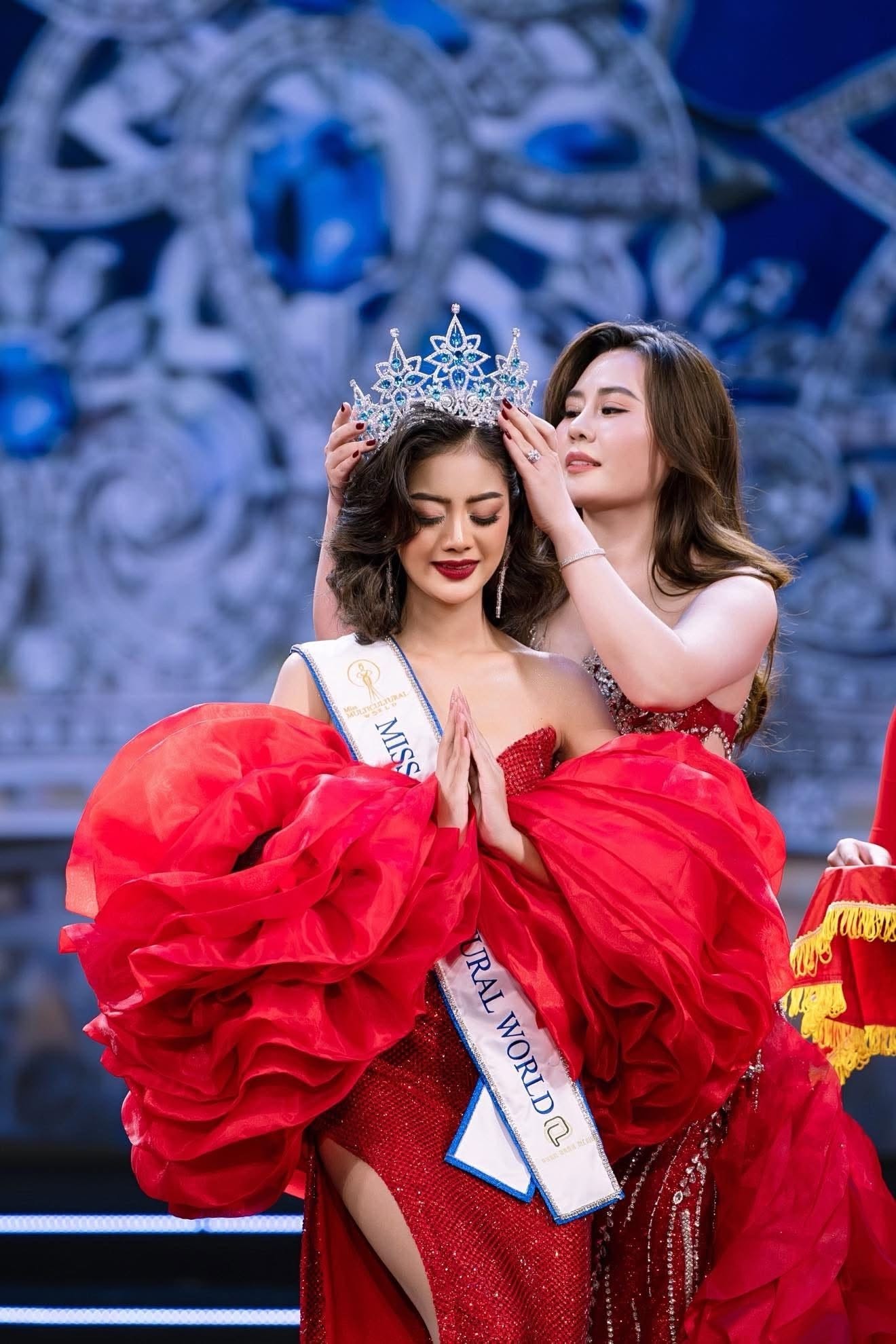 nguoi-dep-myanmar-dang-quang-miss-multicultural-world-2026-1-1782691107.jpg