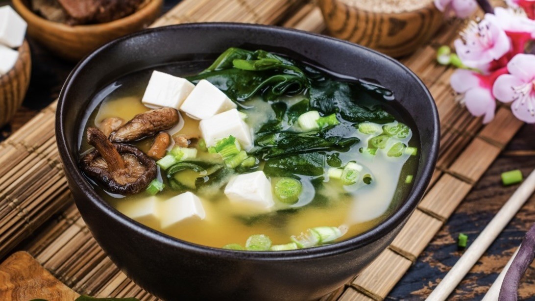 mach-ban-meo-nau-canh-rong-bien-chuan-vi-han-quoc-thom-ngon-va-khong-bi-tanh