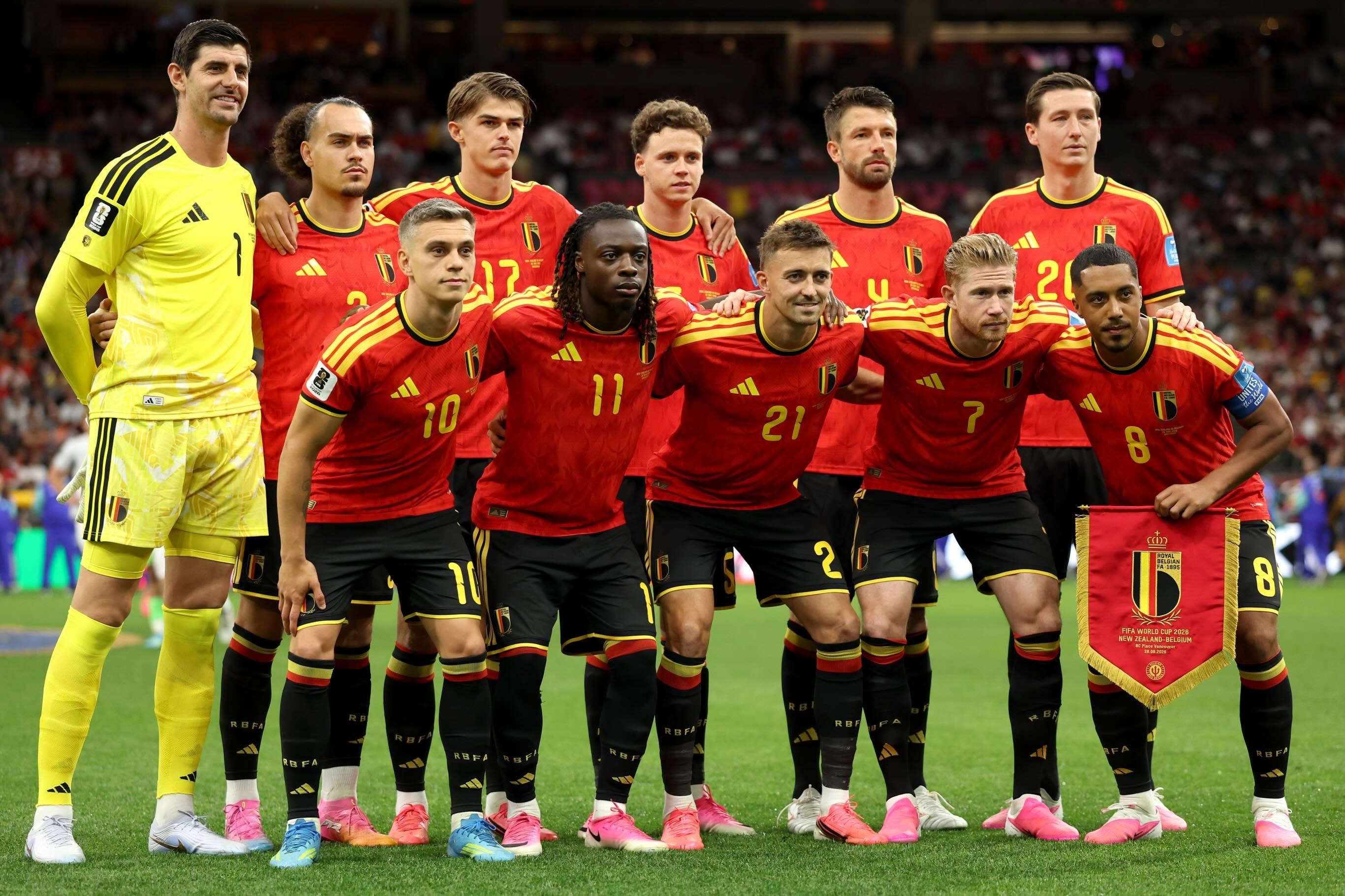 nong-man-utd-22vot22-thu-linh-tuyen-bi-tai-world-cup-2026-voi-gia-hoi-2-1784013014.jpg