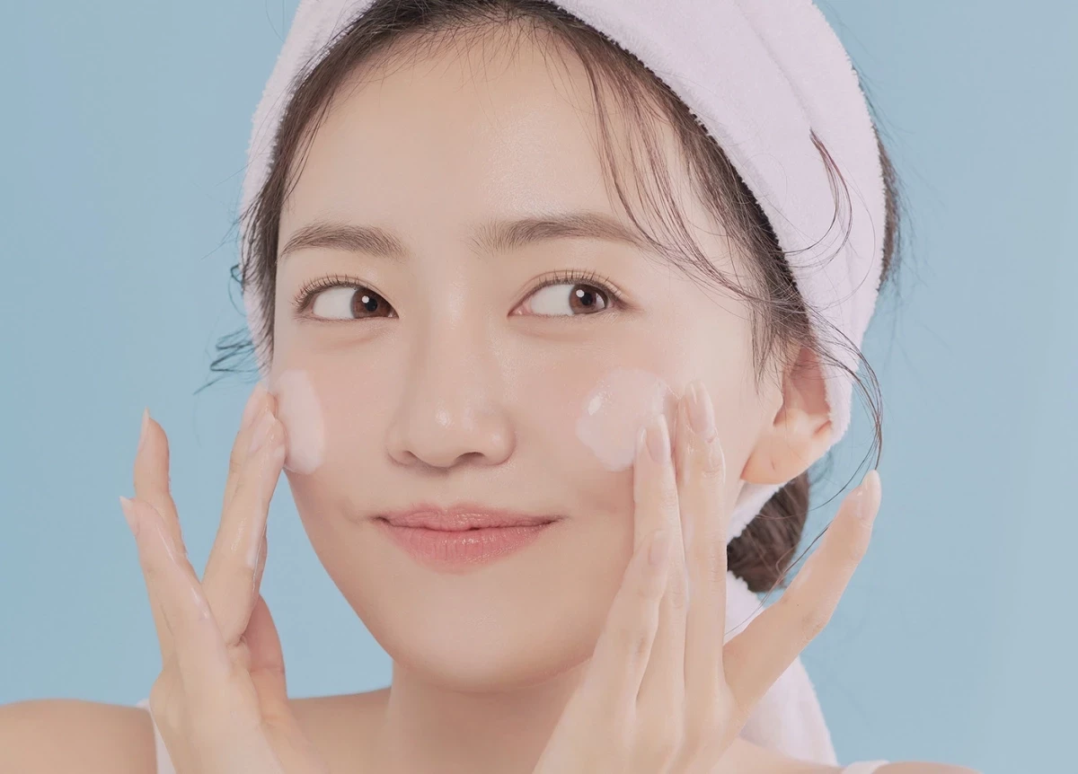sua-rua-mat-dang-gel-1784620568.webp