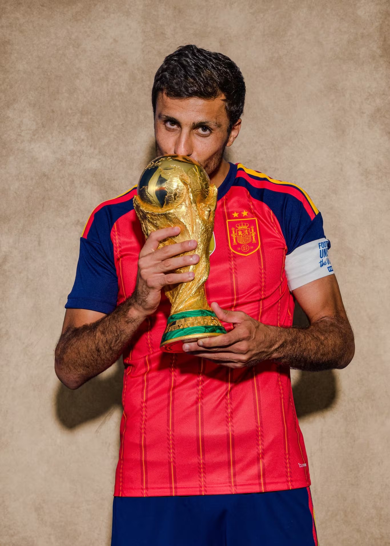 chau-au-suc-soi-vi-rodri-4-ga-khong-dai-chien-vi-qua-bong-vang-world-cup-2026-3-1784690498.jpg