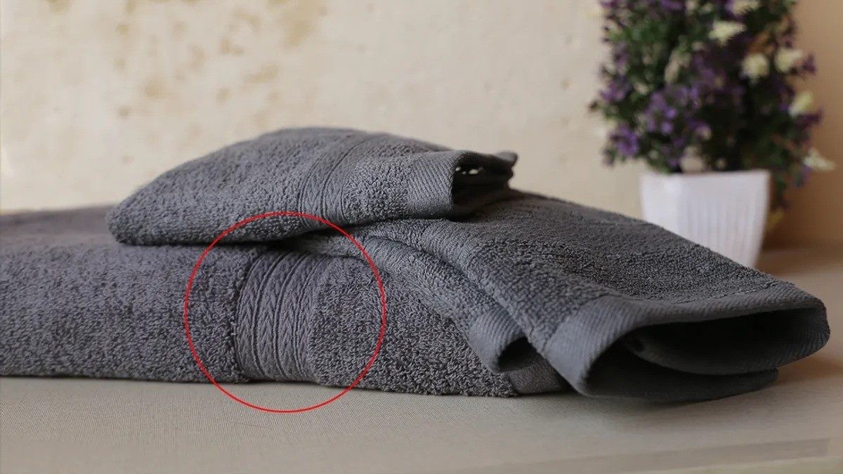 towel-l-17630241268551432892378-1786179525.jpg