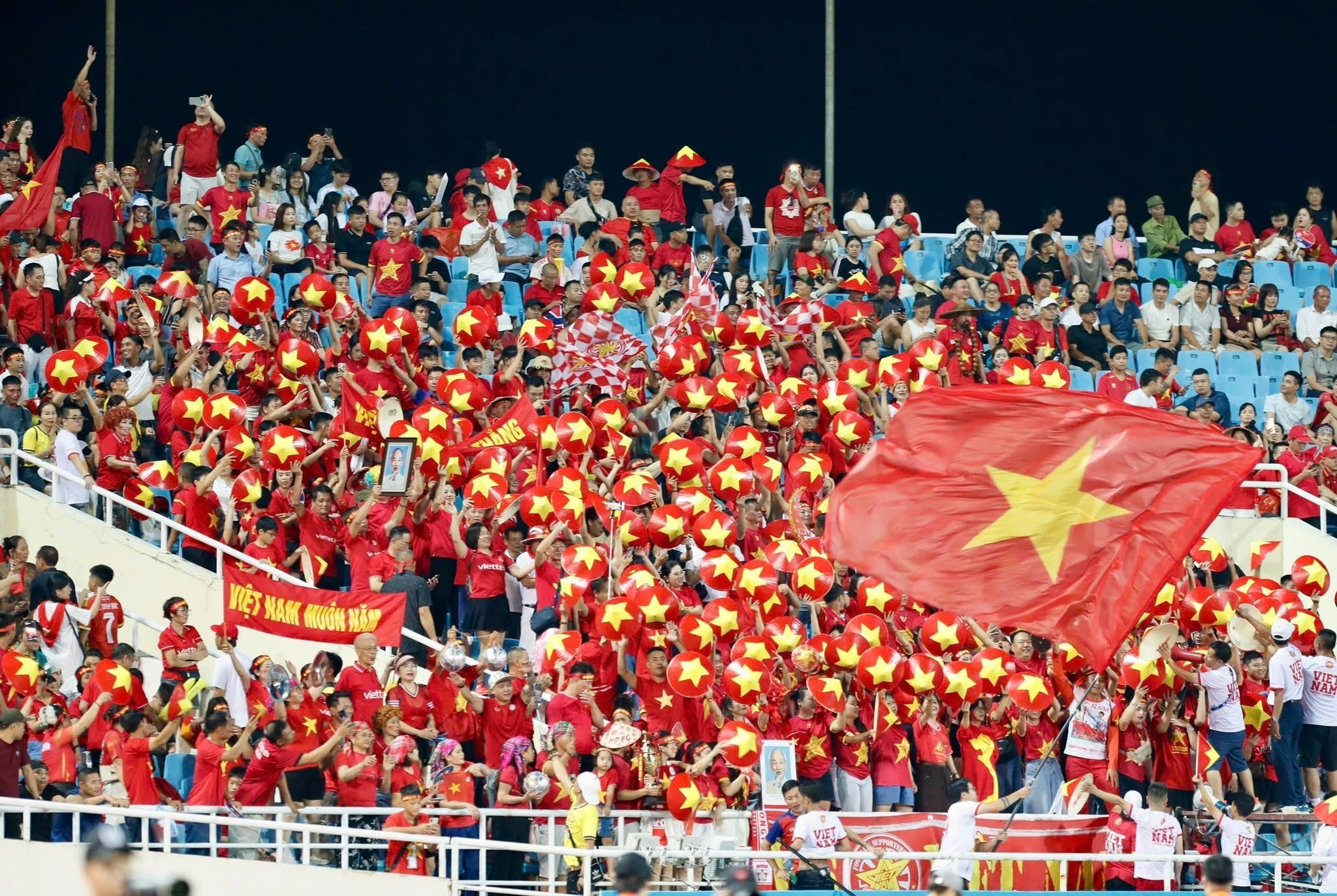 thang-malaysia-tuyen-viet-nam-chinh-thuc-vuot-trung-quoc-tren-bang-elo-3-1787209237.jpg