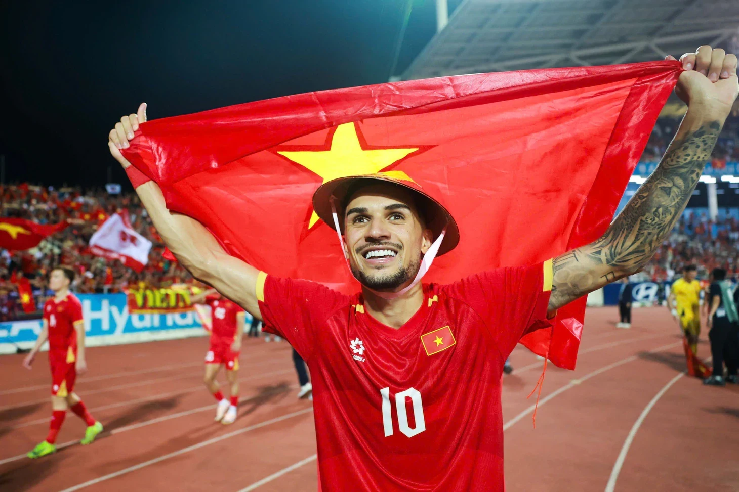 hoang-hen-phat-bieu-day-tu-tin-doi-tuyen-viet-nam-se-dang-quang-fifa-asean-cup-2026-1-1788423198.webp