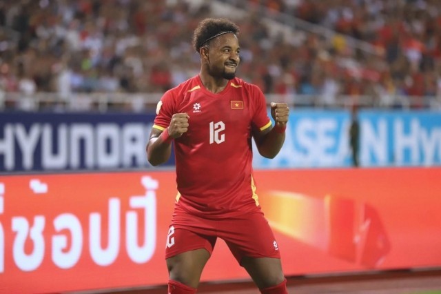 nong-xuan-son-tro-lai-sau-chan-thuong-hlv-kim-sang-sik-tho-phao-huong-toi-fifa-asean-cup-2026-2-1789376037.jpg