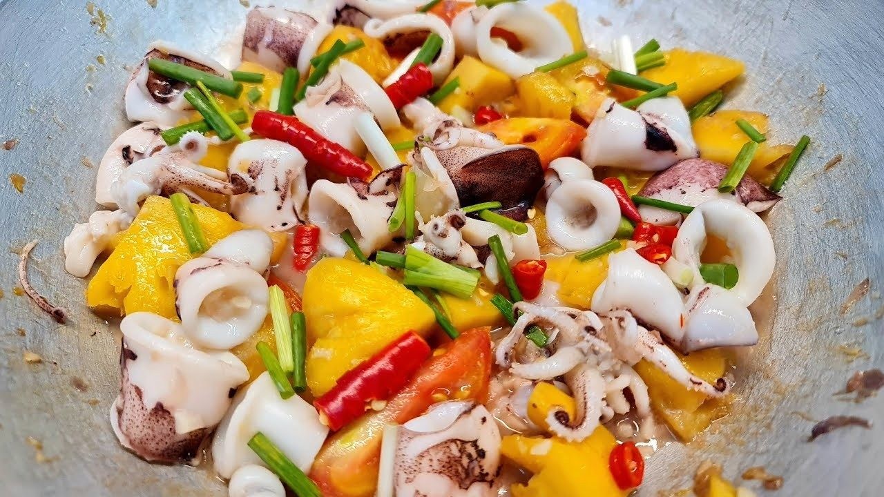 muc-xao-bien-tau-du-vi-cong-thuc-don-gian-cho-bua-com-them-hap-dan