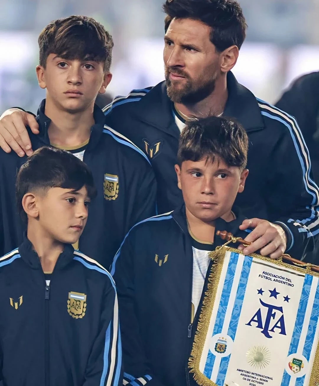 messi-bat-khoc-ngay-chia-tay-dt-argentina-cai-ket-my-man-bang-qua-bong-vang-2026-1-1791343522.webp