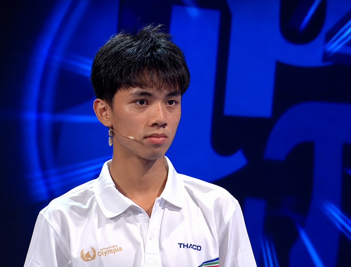 but-pha-o-phan-thi-ve-dich-nam-sinh-chuyen-su-pham-ha-noi-gianh-vong-nguyet-que-olympia-dspl-1-1785679880.png