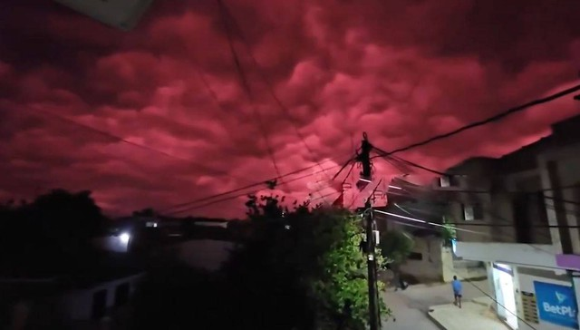 ron-nguoi-vang-sang-do-ky-di-bao-trum-bau-troi-sau-dong-dat-74-do-richter-chuyen-gia-giai-ma-khien-ai-cung-nga-ngua-dspl-1-1787196433.png