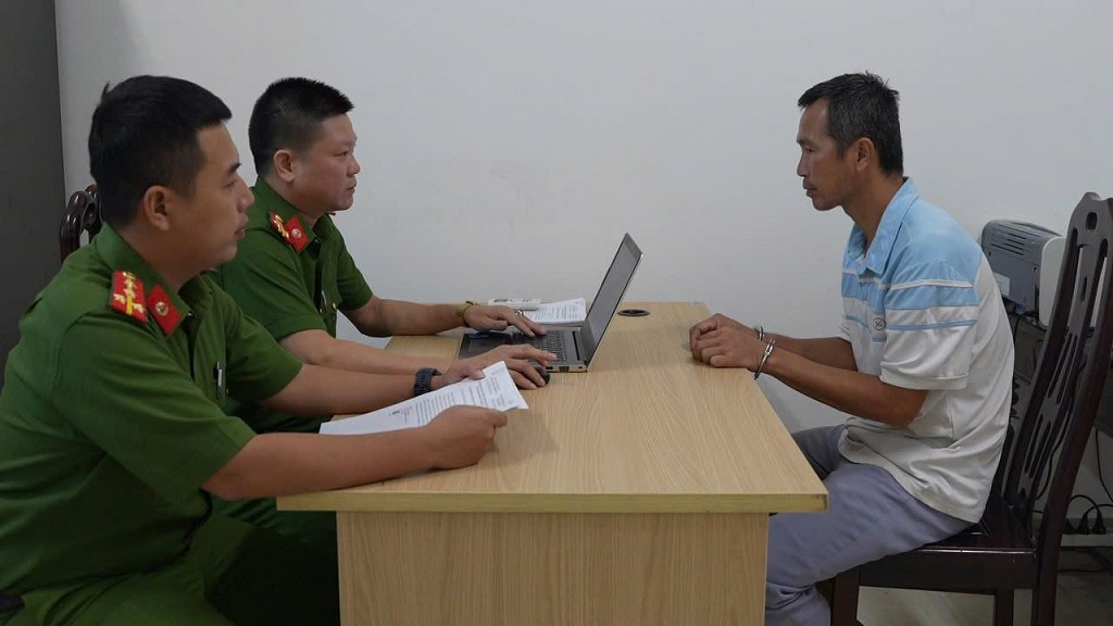 bat-nguyen-van-chung-ve-toi-lua-dao-chiem-doat-tai-san-dspl-2-1787473044.png