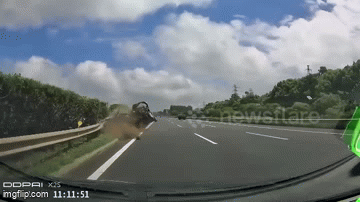 b2c57x-1790734475.gif
