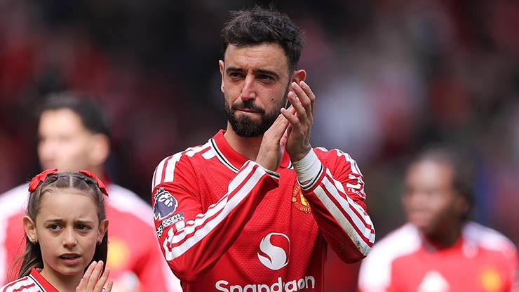 jw-op-keane-bruno-fernandes-mu-4-copy-1780635363.jpg