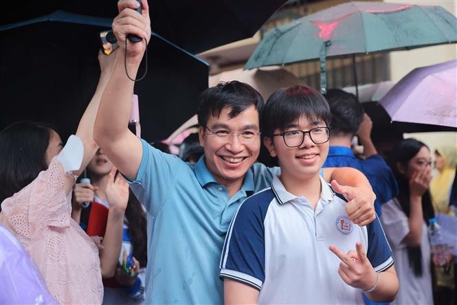 vna-potal-ha-noi-hoan-thanh-ky-thi-tuyen-sinh-vao-lop-10-cong-lap-khong-chuyen-7421268-1740629077.jpg