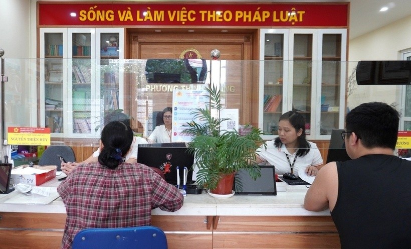 cong-chuc-vien-chuc-duoc-tang-them-tu-2-5-trieu-den-gan-6-trieu-dong-thang-20491405-1741313471.jpg