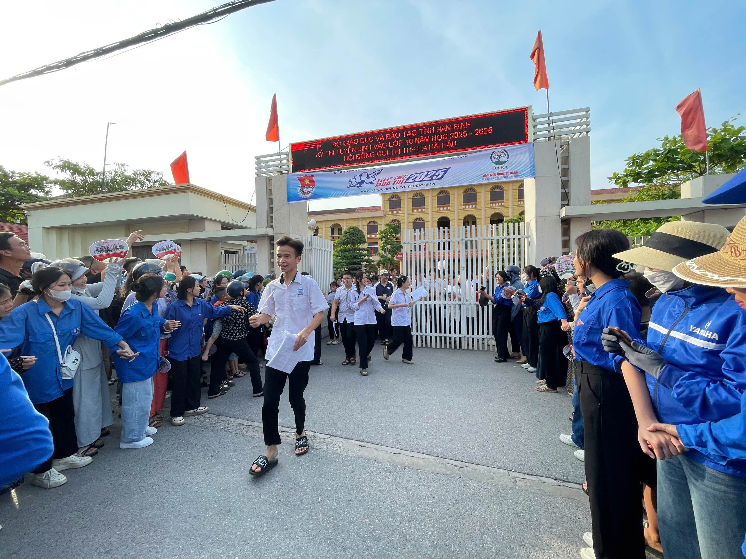 nhe-nhom-1748949807.jpg