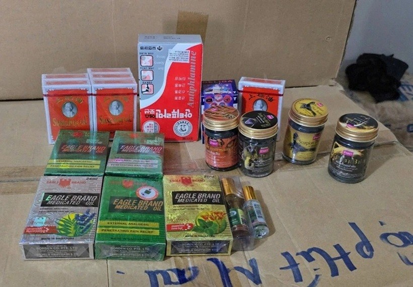 vu-2-vo-chong-doanh-nhan-san-xuat-70-000-chai-dau-gio-con-o-gia-cong-bo-hinh-anh-san-pham-2-16121778-1751501808.jpg