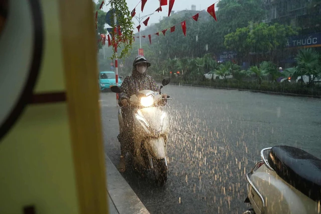 ha-noi-ngap-nang-14-17561709294801693369799-1756178453.webp