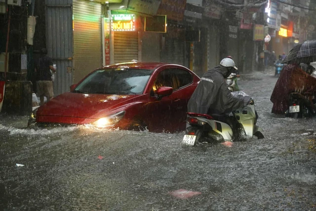 ha-noi-ngap-nghiem-trong-15-1756170801800456379919-1756178453.webp