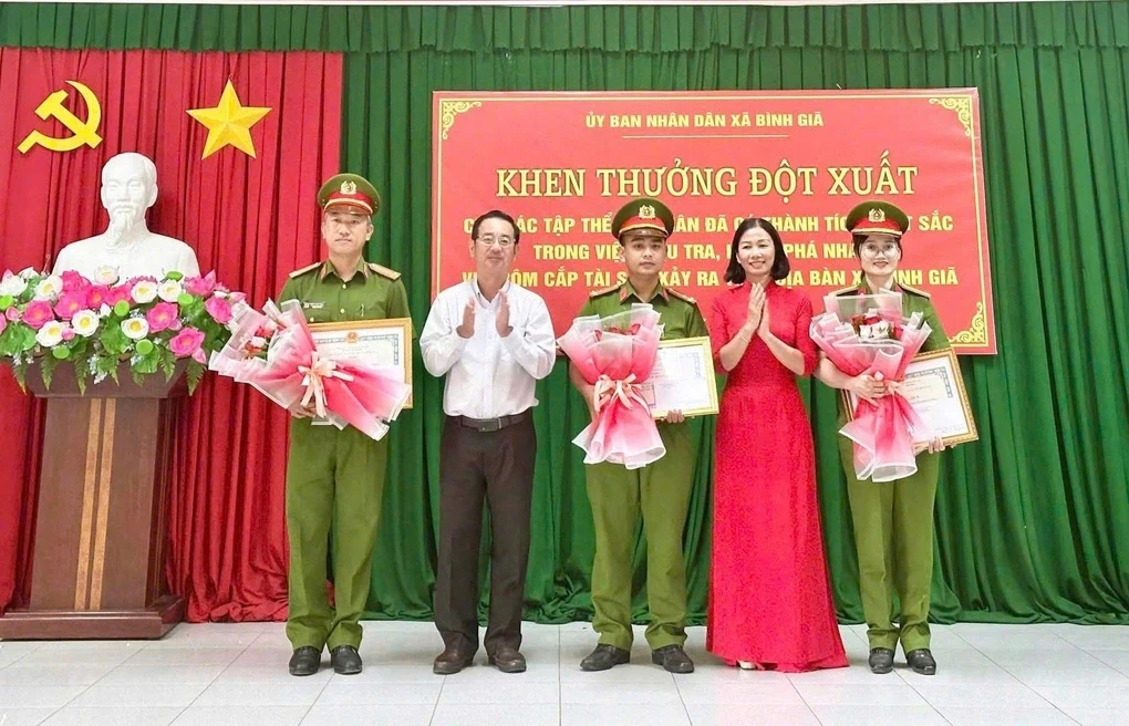 khenthuongjpg-1756211302906-1756258135.webp
