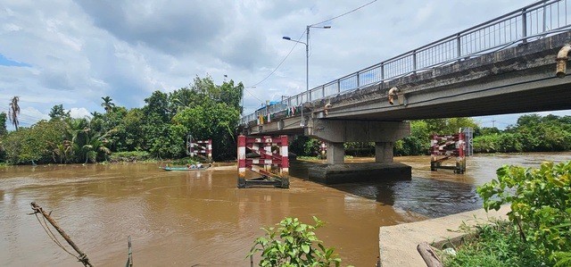 vu-nam-sinh-nghi-roi-kenh-xang-k-0-1758446273.jpg