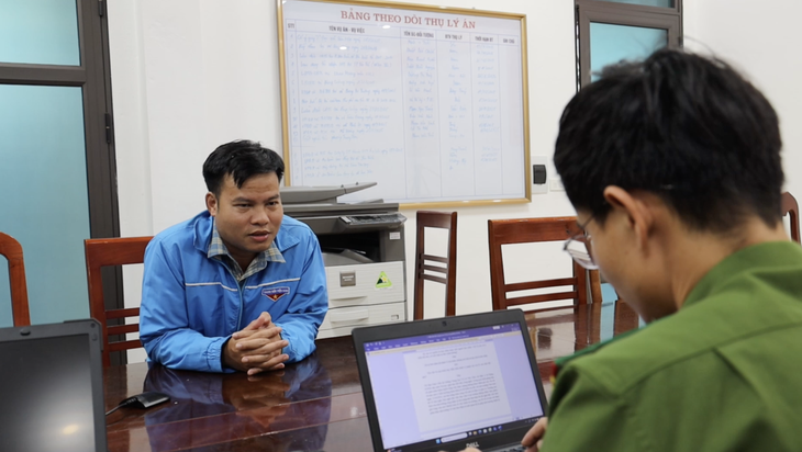 giao-vien-lam-gia-van-ban-1761636744019496017137-1761640036.png