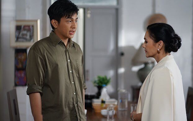 ve-que-o-cu-me-chong-cham-nhin-anh-trai-chong-hat-do-mam-com-toi-do-mat-cam-kich-bo-me-chong-co-35-ty-nhung-3-con-trai-dung-hong-la-1778229795-144-width622height391-1779073451.jpg
