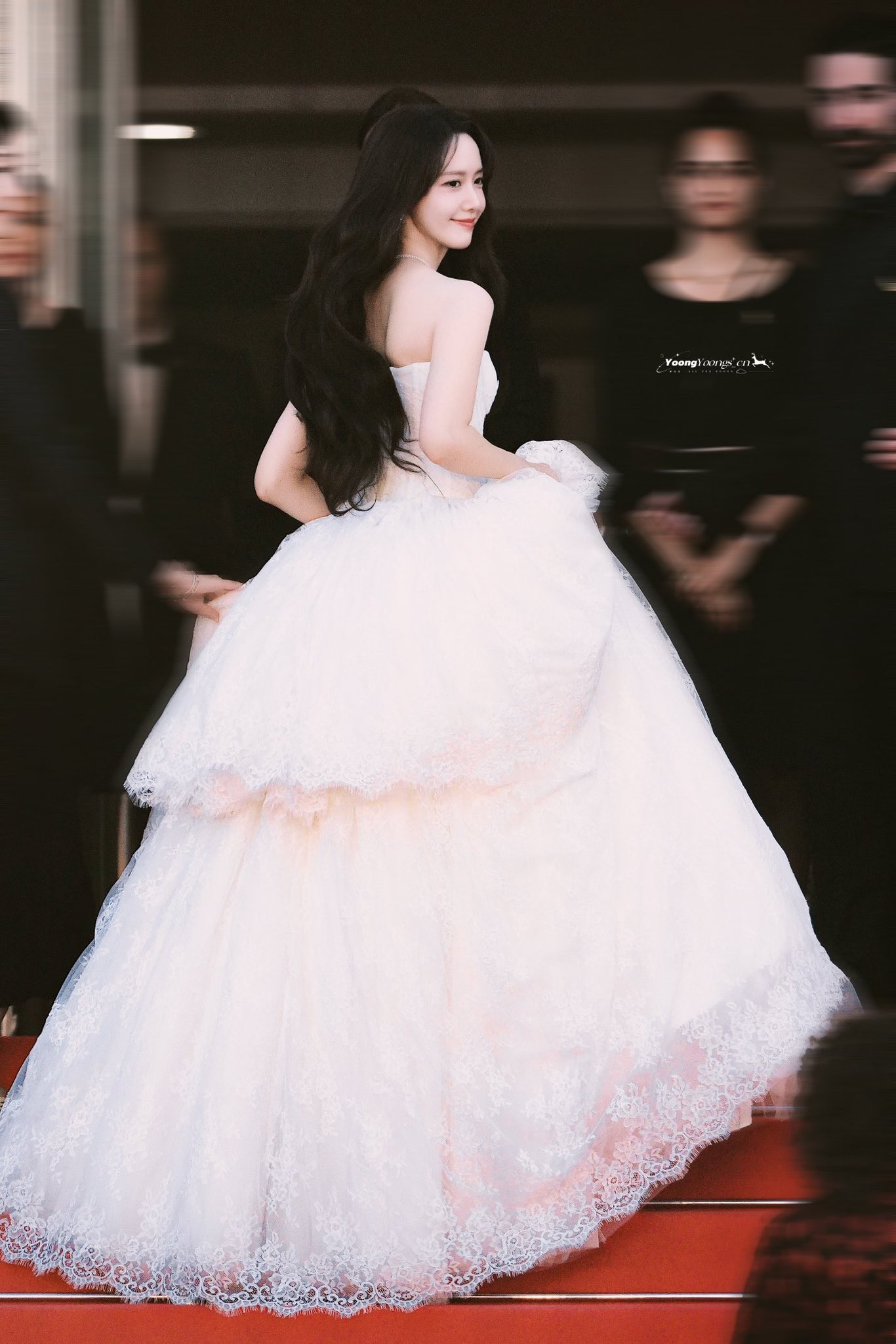 yoona-lhp-cannes-2-1779091946.jpg