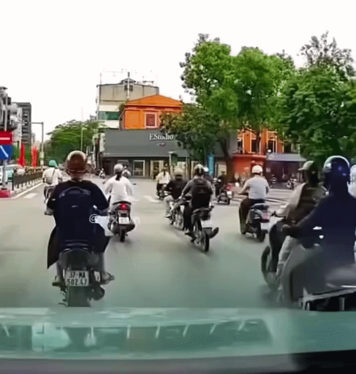 sang-duong-1779878433.gif