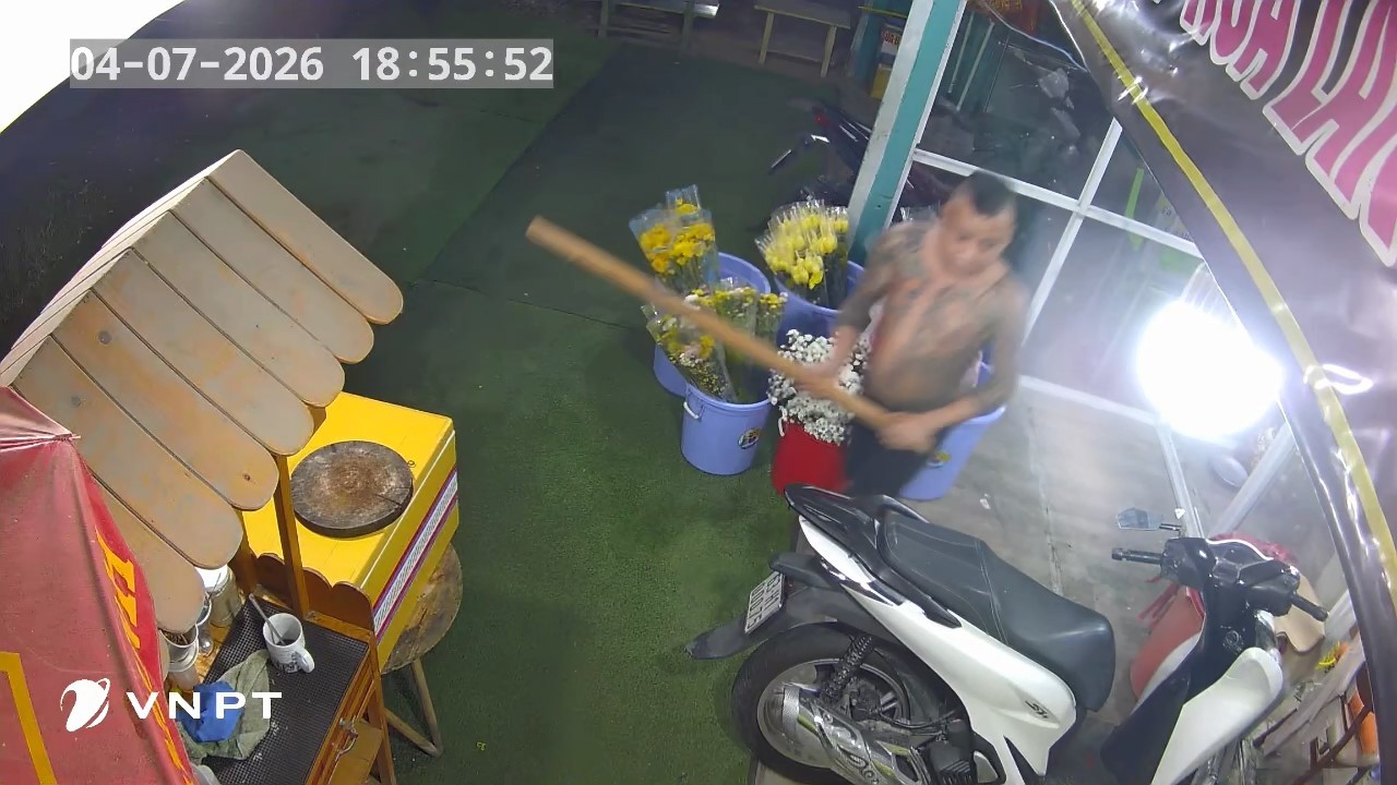 anh-cat-tu-clip-camera-an-ninh-ghi-lai-canh-huy-dap-pha-tai-san-1783324181.jpg