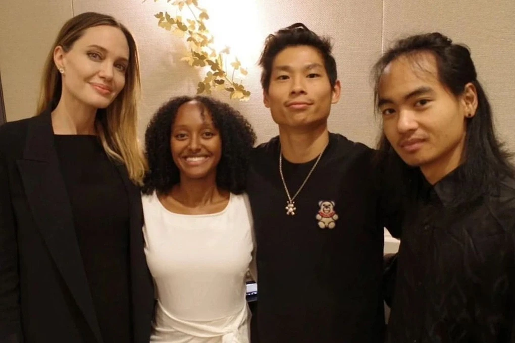 angelina-1-jpeg-3277-1700370550-1784103599.webp