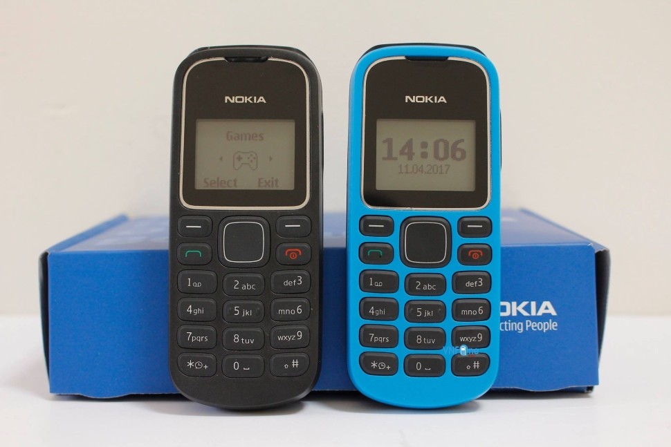 dien-thoai-cuc-gach-01-1784695045.jpg