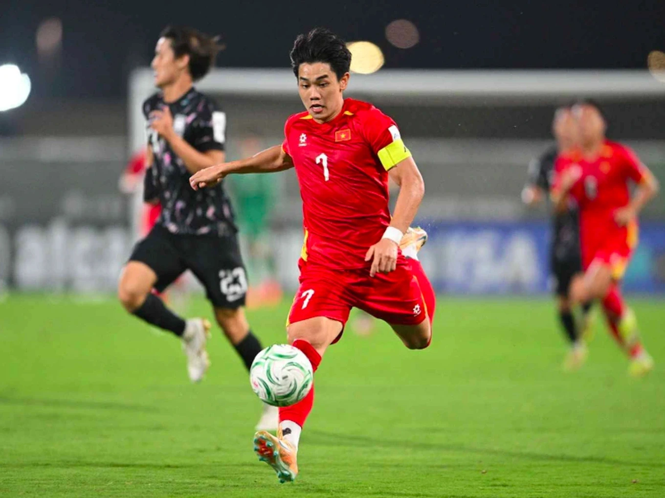 thang-ap-dao-chan-sut-trung-quoc-dinh-bac-nhan-danh-hieu-thu-hai-cua-afc-1769861303252-1784716851.webp