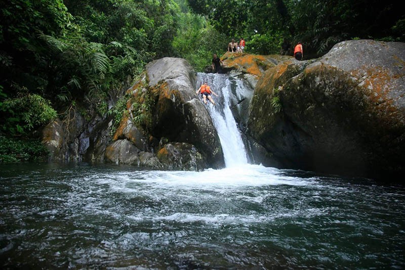 suoi-cua-tu-trekking-1698803661-1785201353.jpg