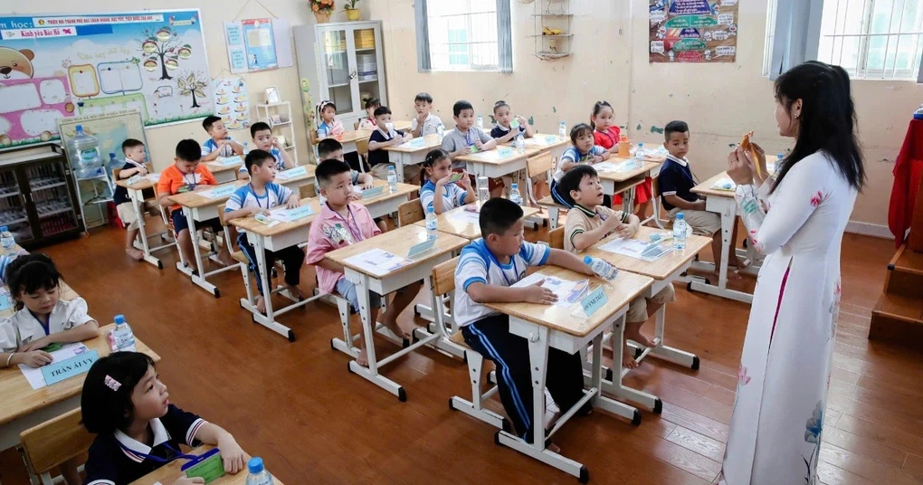 giao-vien-tieu-hoc-nam-anh-cropped-1774408046533-1785489682.webp