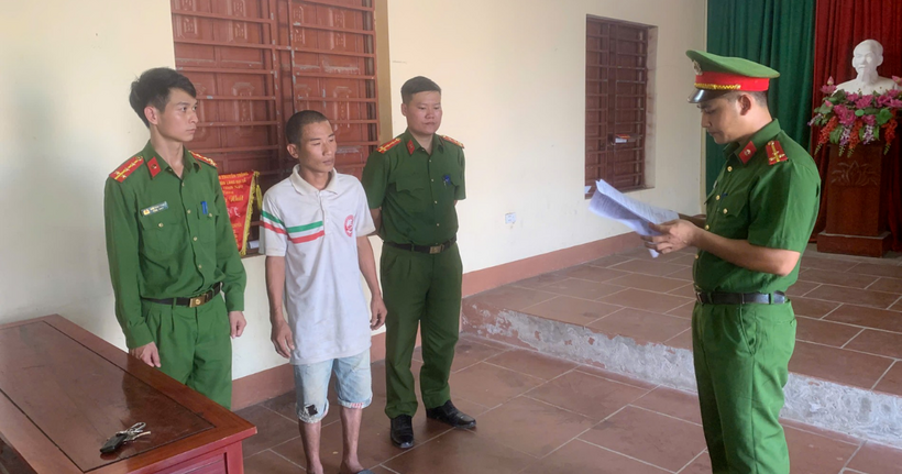 khoi-to-nguoi-dan-ong-dung-dieu-cay-cuoc-danh-cha-me-chi-vi-chuyen-bat-dien-07082093-1786671359.png